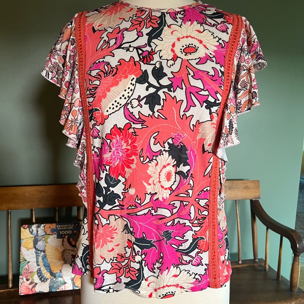 Floral Ruffle Sleeve Top